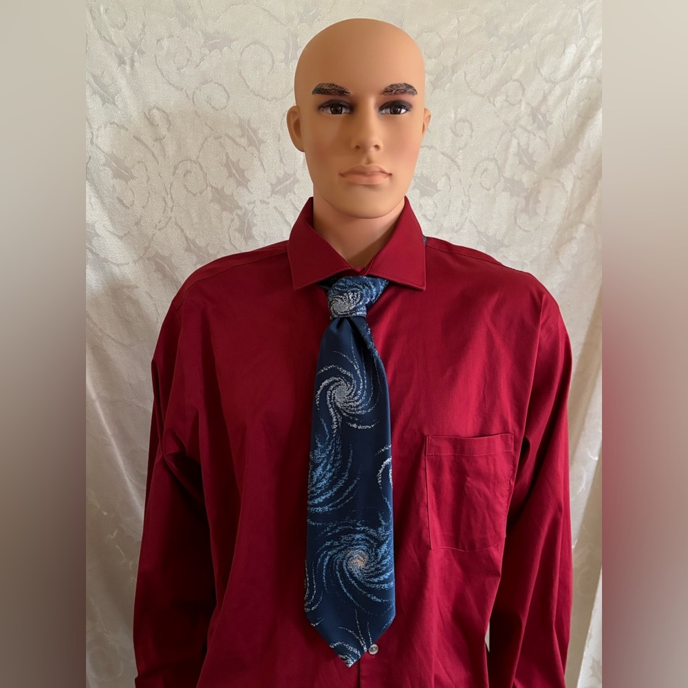 Blue Tie With White Swirls Pattern (Good Condition)